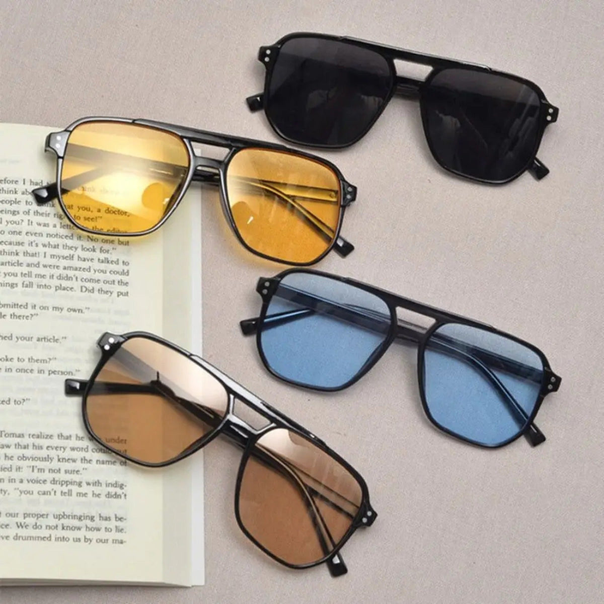 Gafas de sol cuadradas estilo punk de plástico con protección UV400