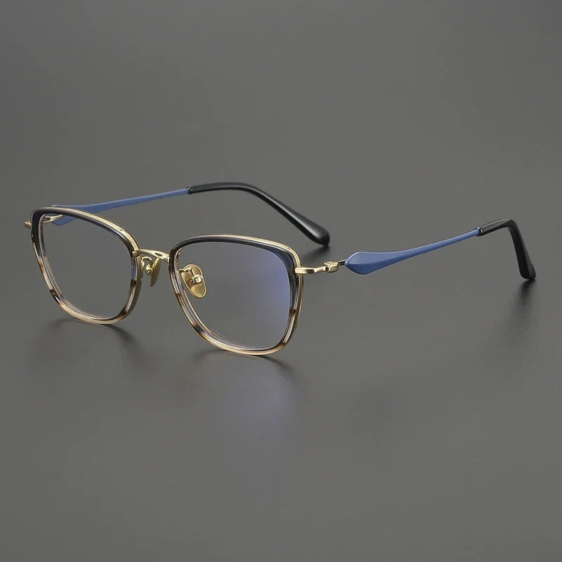 Gafas de titanio estilo ojo de gato