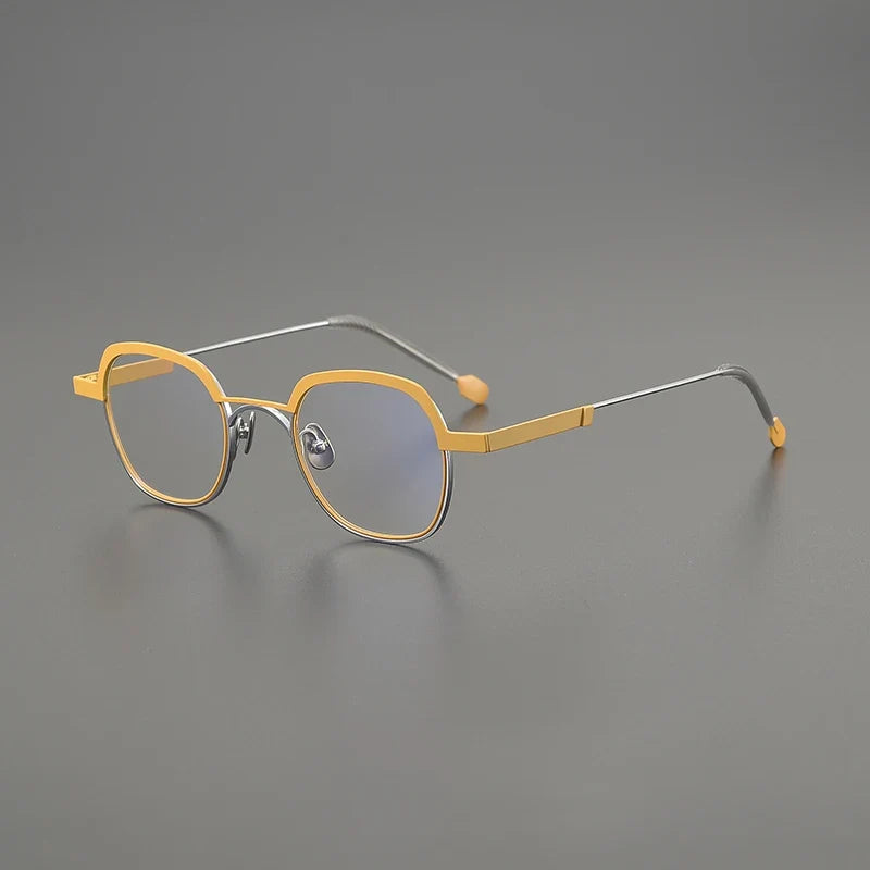 Gafas geométricas de titanio color mostaza