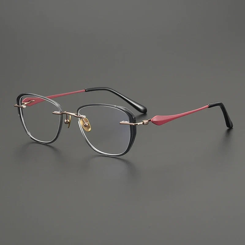 Gafas de ojo de gato de titanio con estampado de carey