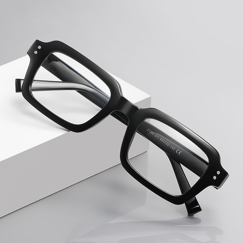 Monturas de gafas cuadradas y gruesas con aros completos y detalles de doble remache