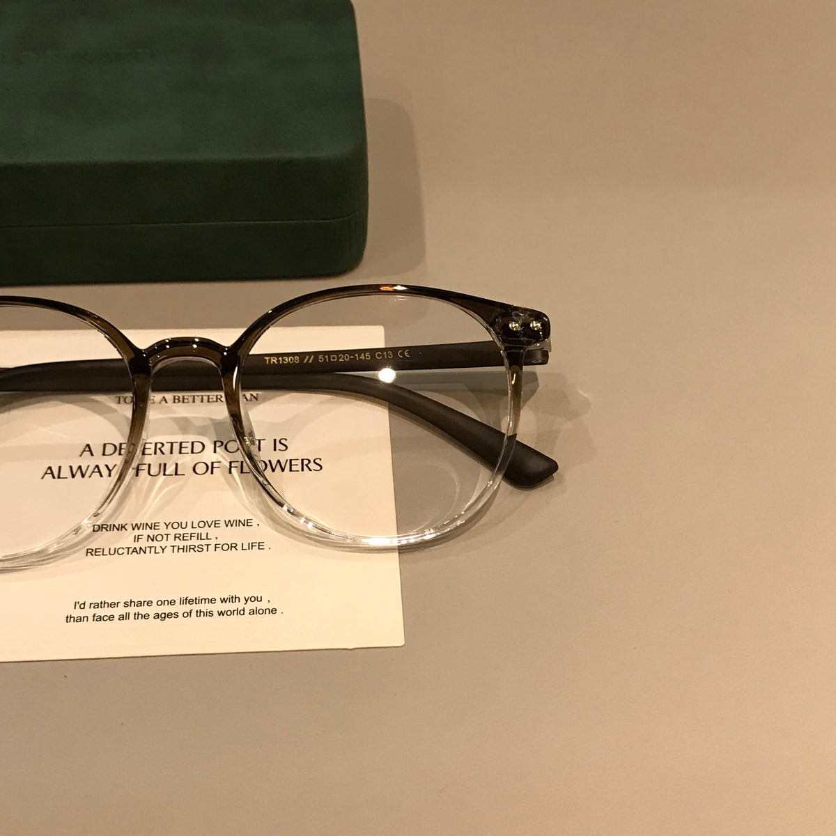 Monturas de gafas ovaladas con construcción TR, marrón café degradado o negro