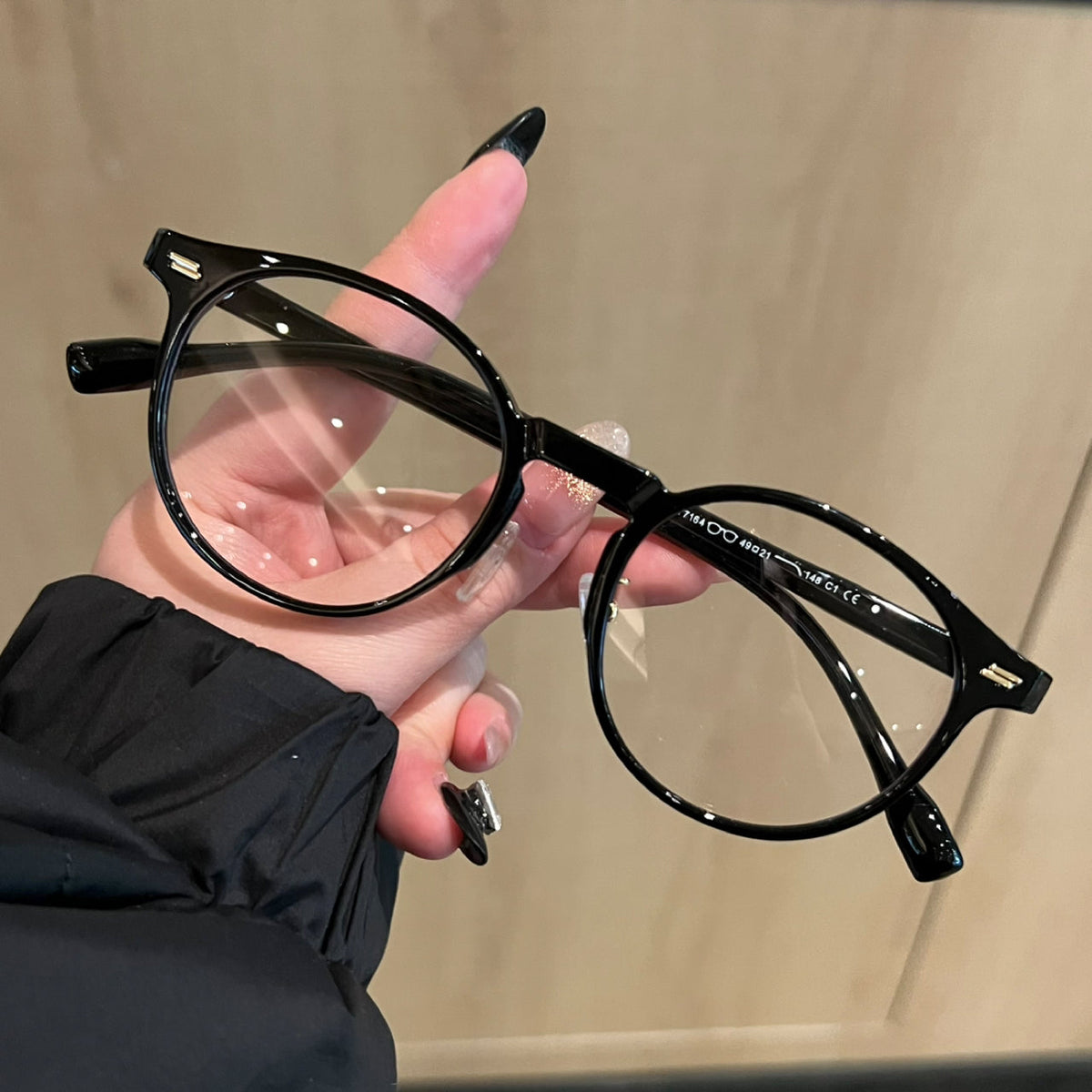 Monturas de gafas de ojo de gato redondeadas con esquinas exteriores elevadas, marrón té caramelo, negro o carey