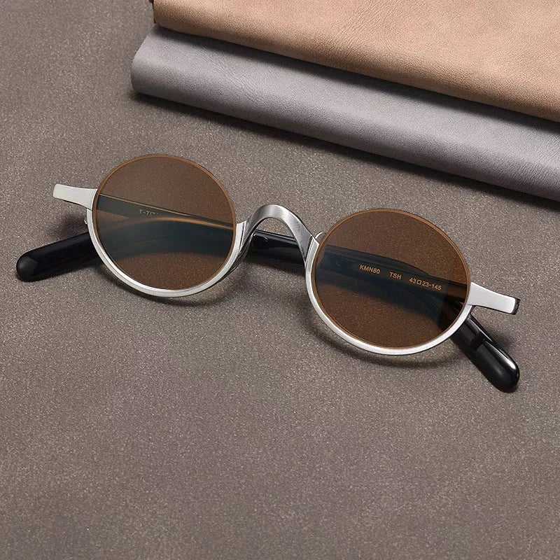 
Gafas de sol ovaladas retro polarizadas | Titanio puro | Marrón oscuro - Imagen 3