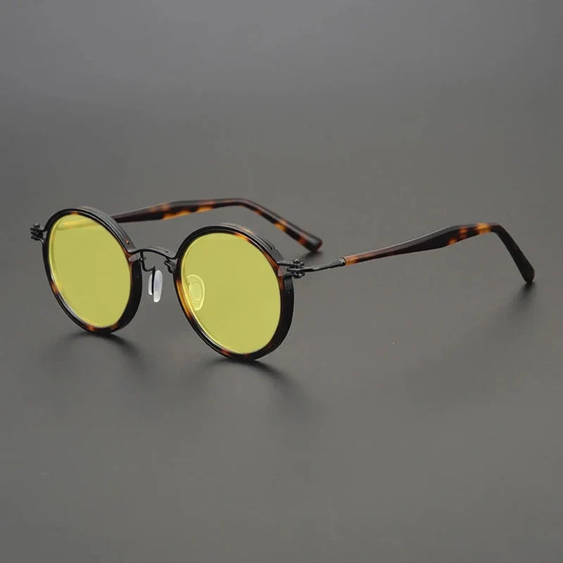 
Gafas de sol redondas vintage polarizadas con protección UV400 y detalle de titanio - Carey