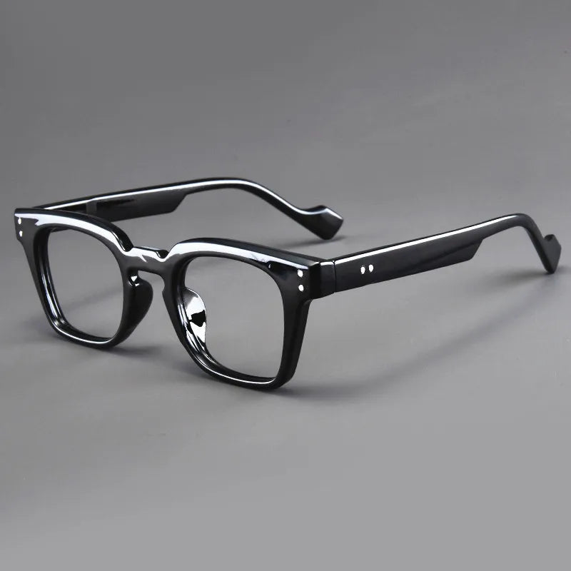 
Gafas cuadradas negras de plástico