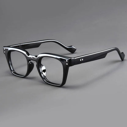 
Gafas cuadradas negras de plástico