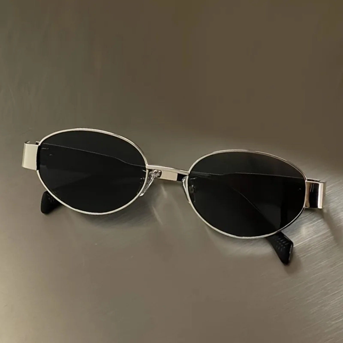 
Gafas de sol ovaladas de aleación dorada con protección UV400