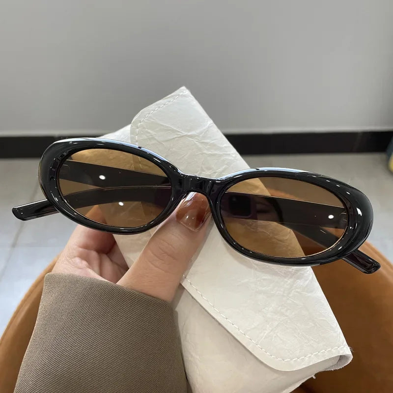 
Gafas de sol ovaladas de plástico con protección UV400