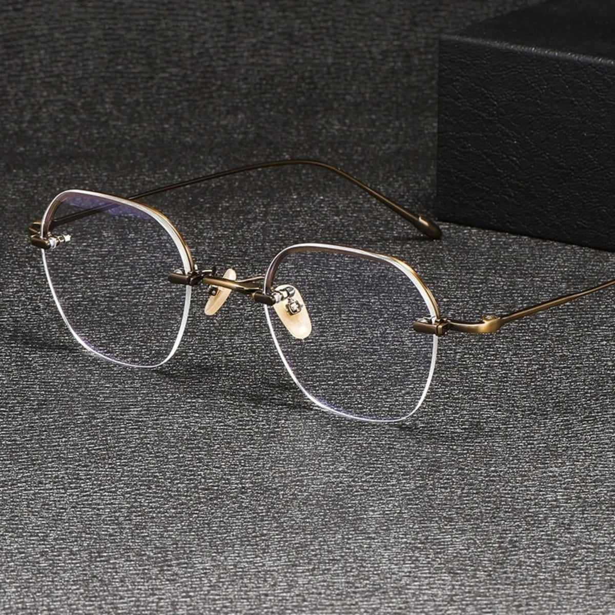 
Gafas geométricas de titanio sin montura