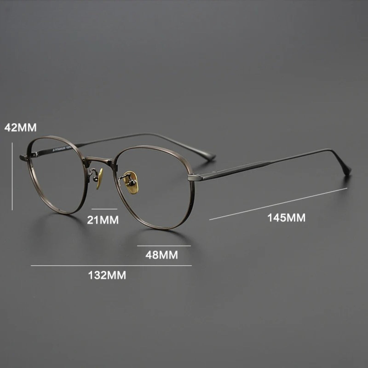 
Gafas geométricas pequeñas de titanio