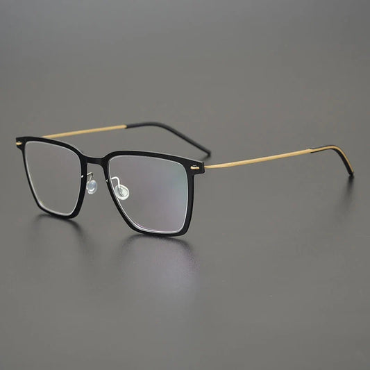 Gafas cuadradas de titanio transparente