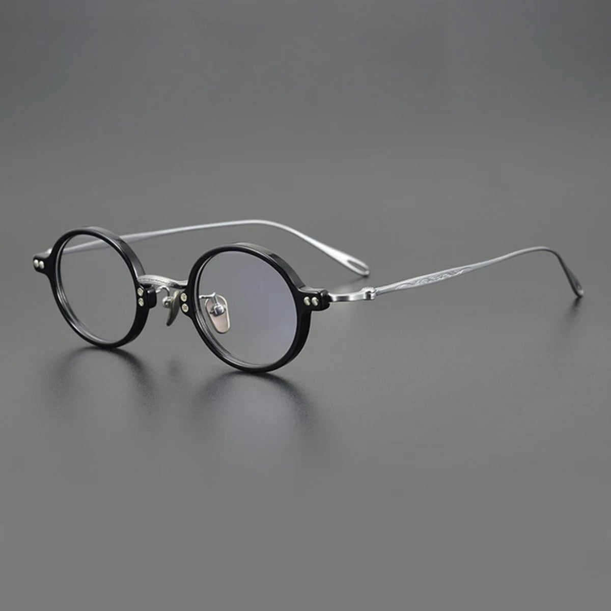 
Gafas redondas de acetato y titanio de tamaño pequeño