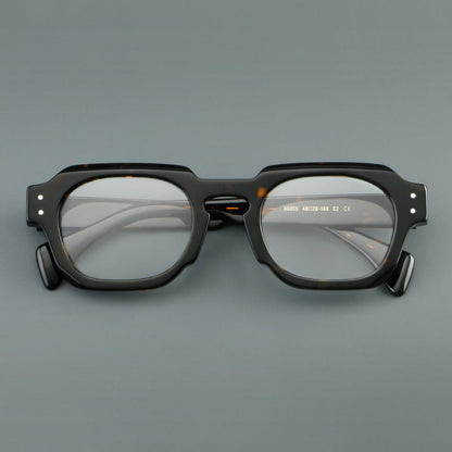 
Monturas de gafas retro cuadradas de acetato con bordes gruesos esculpidos y remaches en las esquinas - Imagen 5