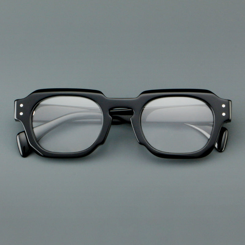 
Monturas de gafas retro cuadradas de acetato con bordes gruesos esculpidos y remaches en las esquinas