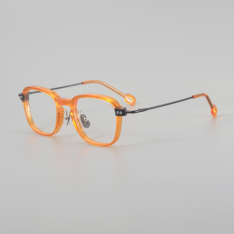 
Monturas de gafas retro cuadradas de titanio con aros completos redondeados y patillas detalladas