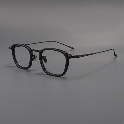 
Monturas de gafas rectangulares de titanio con esquinas redondeadas y patillas de metal delgadas