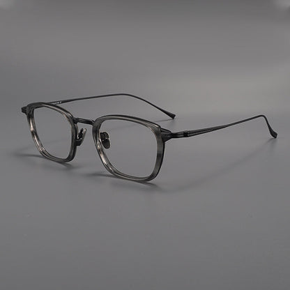 
Monturas de gafas rectangulares de titanio con esquinas redondeadas y patillas de metal delgadas - Imagen 4