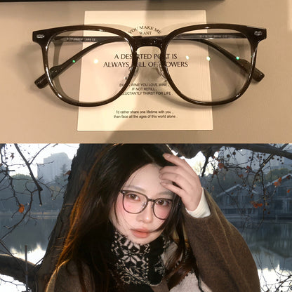 
Monturas de gafas cuadradas redondeadas con detalles en las esquinas, color café latte o negro - Imagen 2