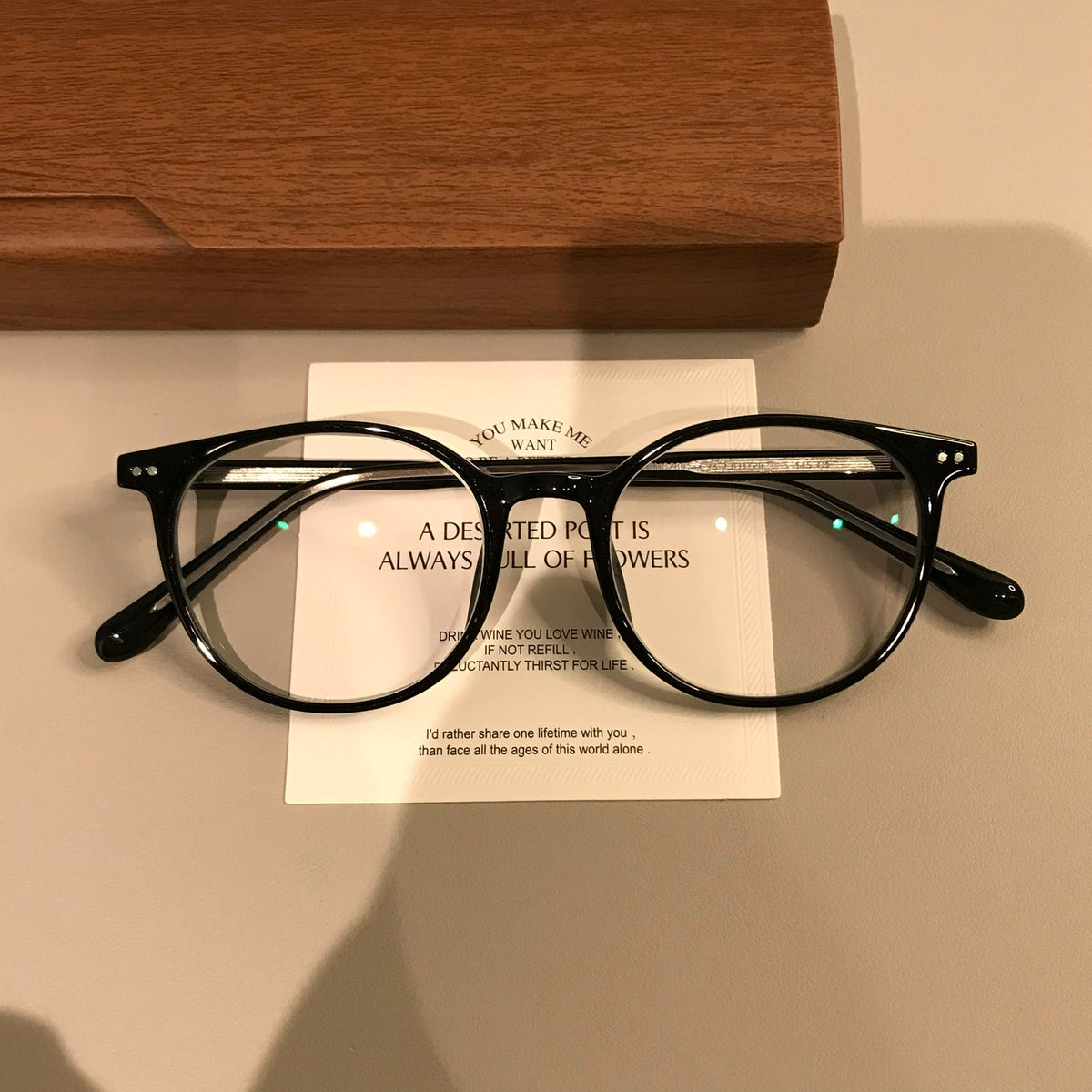 
Monturas de gafas redondas retro con puente de cerradura, en carey o negro - Negro