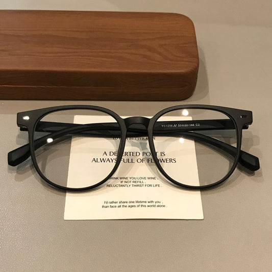 Montura de gafas cuadrada extragrande con frente ancho, negro mate