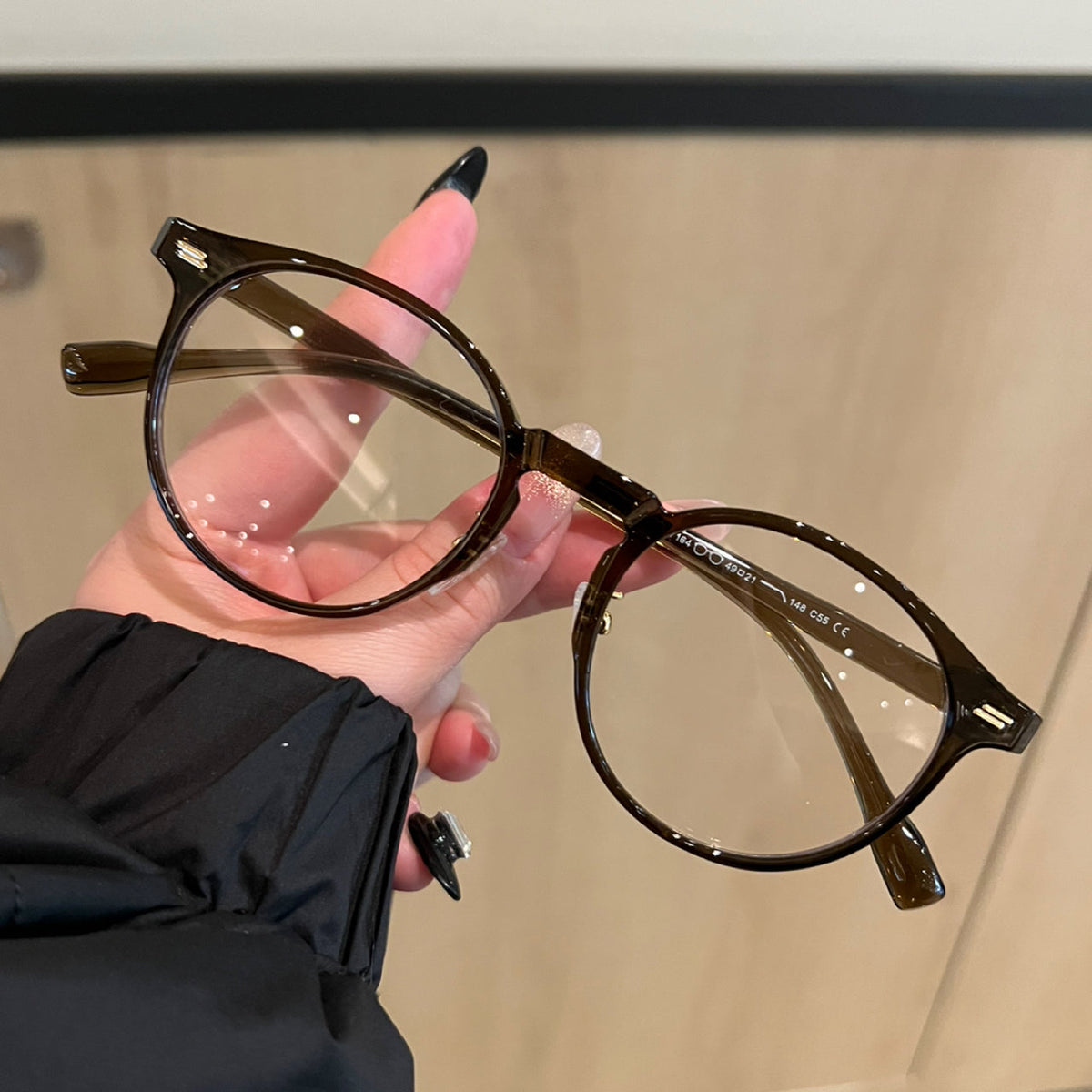 
Monturas de gafas de ojo de gato redondeadas con esquinas exteriores elevadas, marrón té caramelo, negro o carey