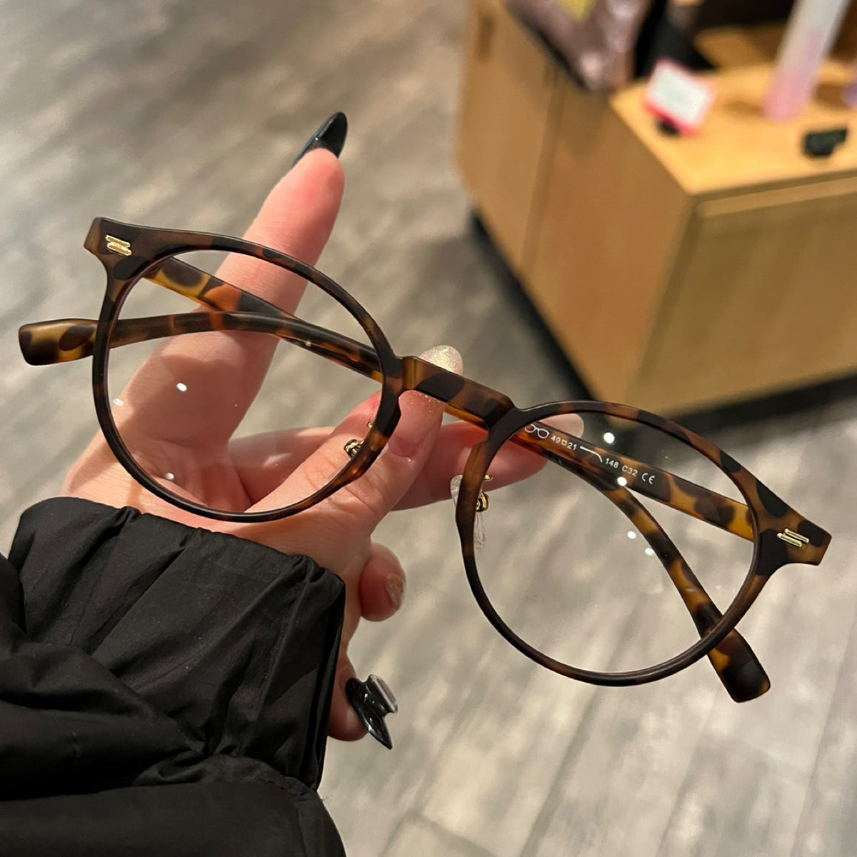 
Monturas de gafas de ojo de gato redondeadas con esquinas exteriores elevadas, marrón té caramelo, negro o carey - Carey