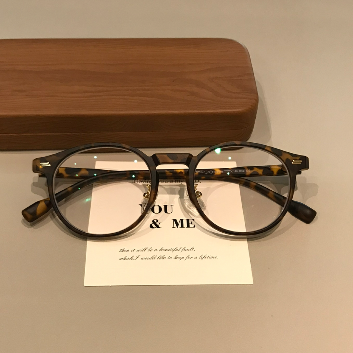 
Monturas de gafas redondas con detalles de remaches, color ámbar marrón y más colores - Carey mate