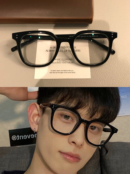 
Monturas de gafas geométricas cuadradas con esquinas angulares, acabados en negro o carey mate - Imagen 13