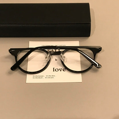 
Monturas de gafas redondas y compactas con varillas finas, en negro o carey - Imagen 8