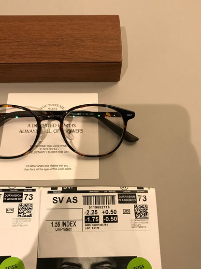 
Monturas de gafas retro compactas con frente cuadrado redondeado, en carey o negro - Imagen 5