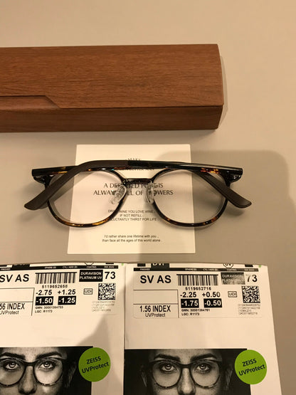
Monturas de gafas retro compactas con frente cuadrado redondeado, en carey o negro - Imagen 6