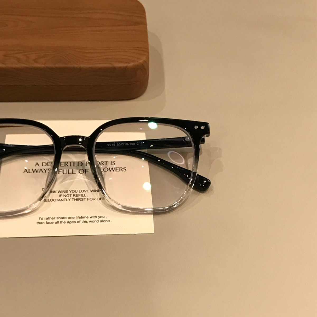 
Montura de gafas cuadrada extragrande para hombre con acabado degradado, negro