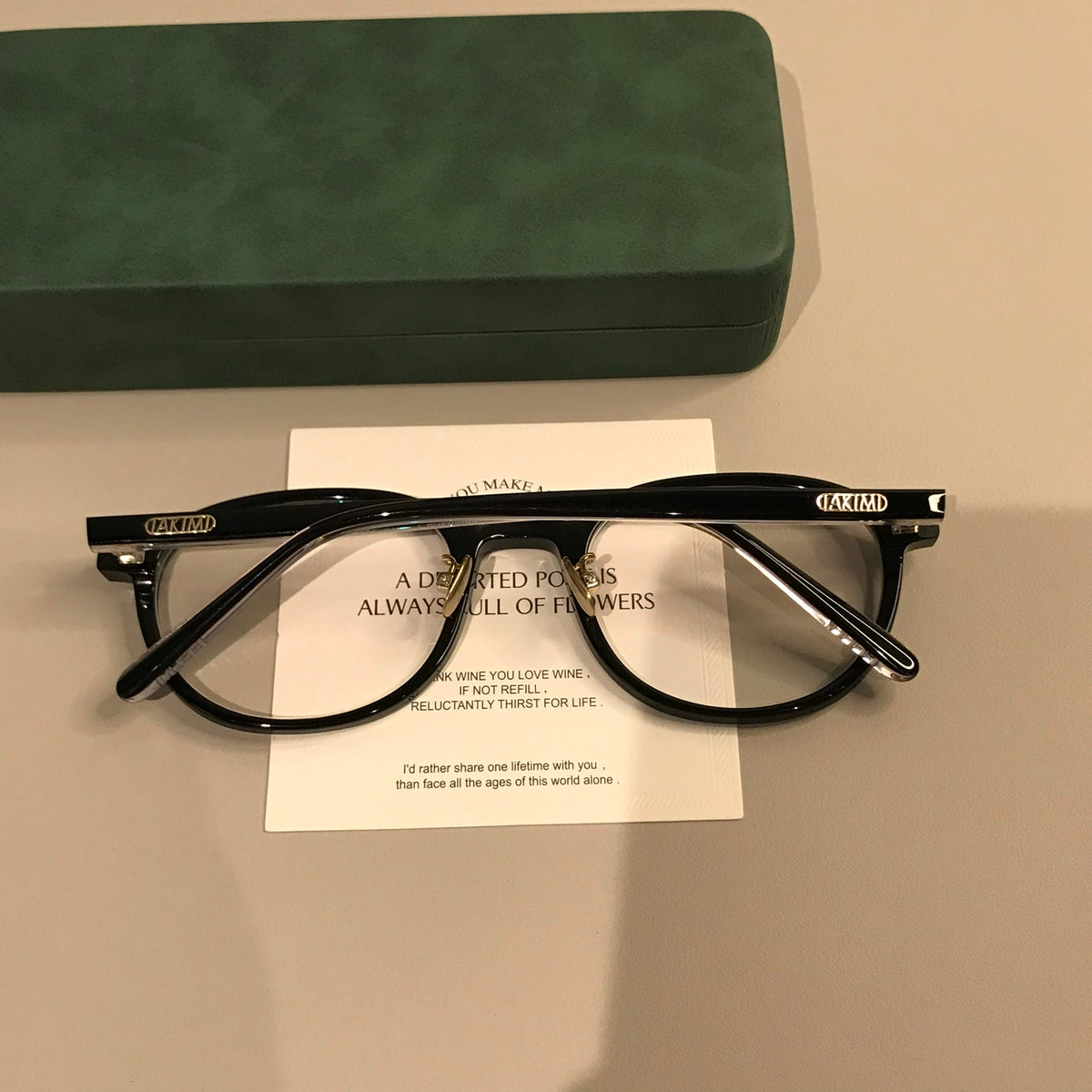 
Montura de gafas redondas para hombre con aros y varillas finos, negro